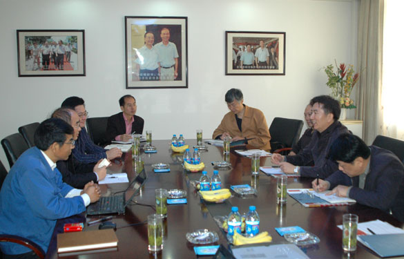 江蘇省經(jīng)濟(jì)和信息化委員會(huì)黨組副書(shū)記、副主任俞軍來(lái)江蘇上上電纜集團(tuán)調(diào)研