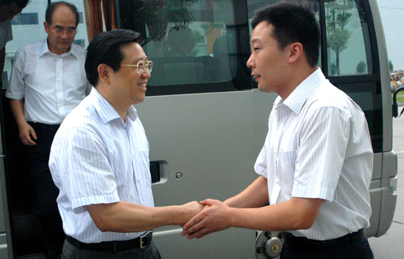 丹陽(yáng)市政府代表團(tuán)來江蘇上上電纜集團(tuán)參觀考察